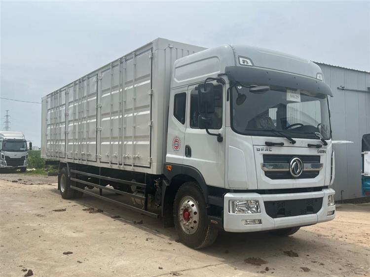 Xe tải thùng kín Container Dongfeng D12