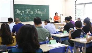 Cấm lập quỹ, phụ huynh đóng góp tiền cho hoạt động của lớp thế nào?