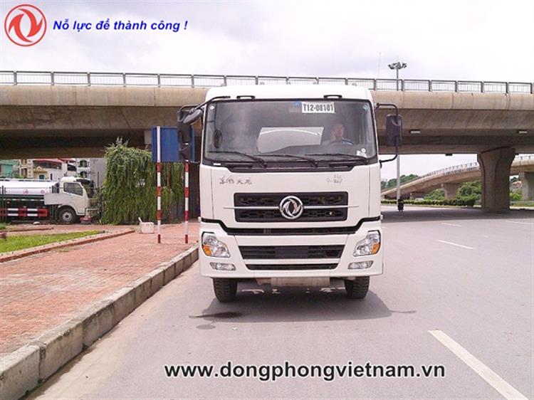 Xe xitec chở xăng dầu Dongfeng 4 chân 25 khối