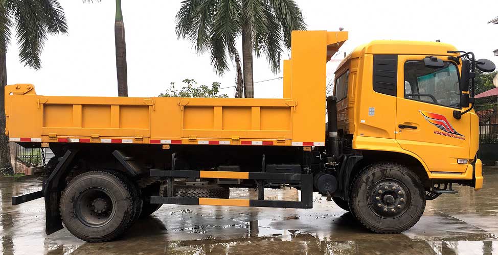 Xe ben (4x2) Dongfeng Hoàng Huy 8 Tấn - Động cơ YC180 - Cầu 13 Tấn - Thùng dài 4.5M