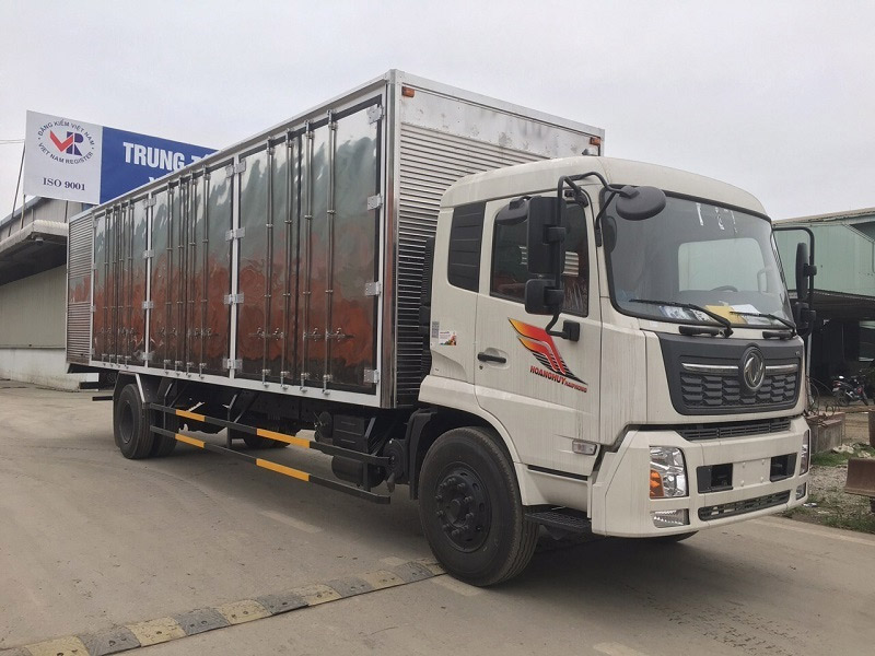 Xe tải Dongfeng B180 7 tấn thùng kín siêu dài 9.7m 1
