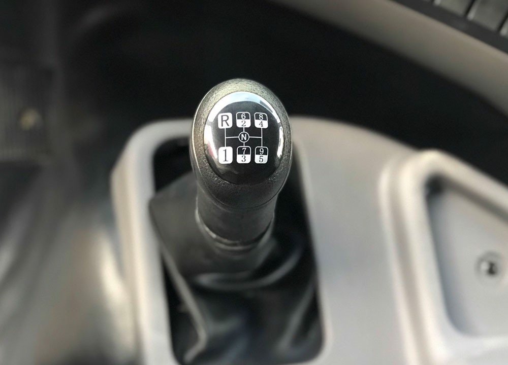 Xe tải Dongfeng 4 chân ISL315 - Hộp số