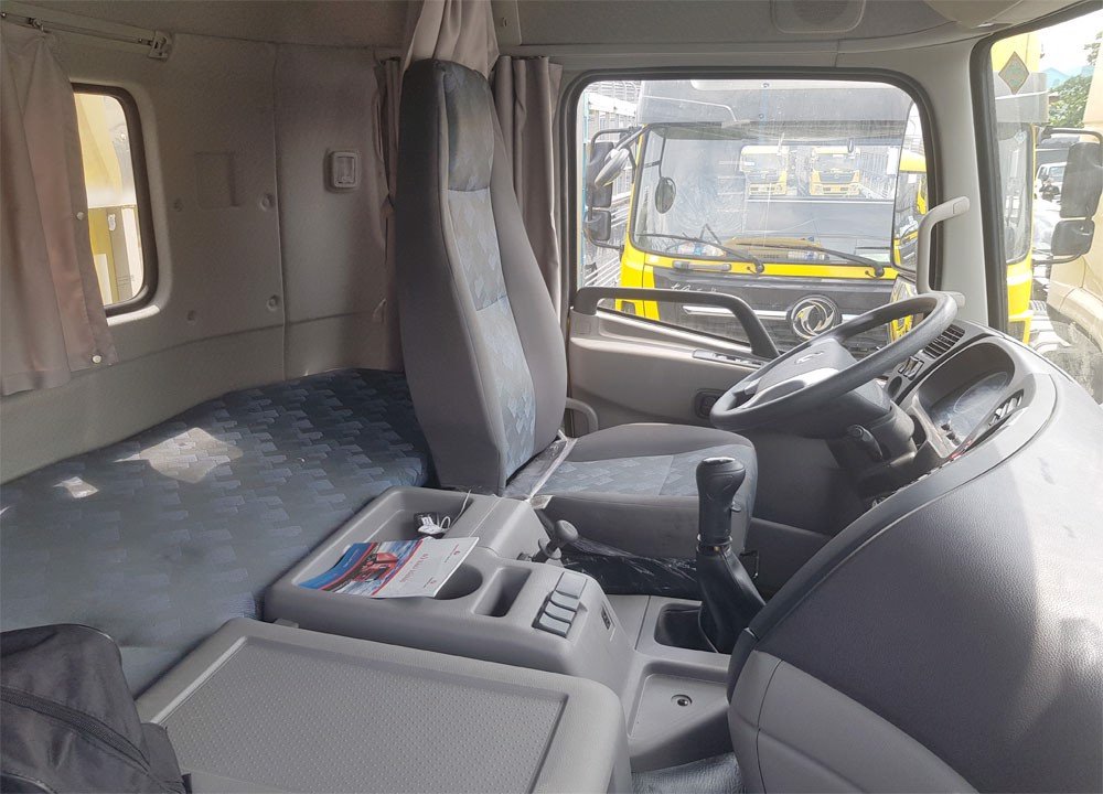NỘI THẤT CABIN XE TẢI DONGFENG 4 CHÂN ISL315