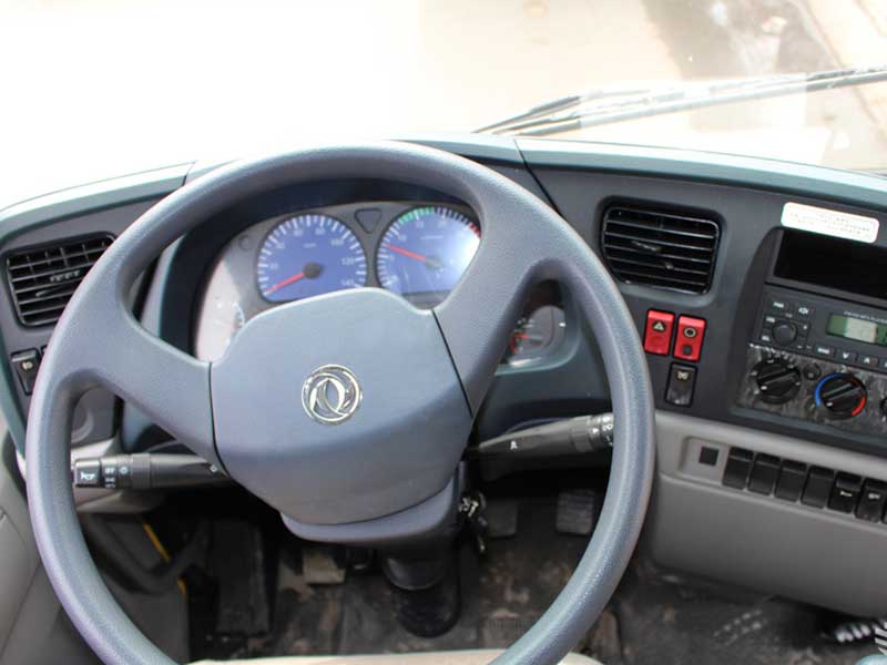 Vô lăng lái Xe tải Dongfeng B190 thùng mui bạt